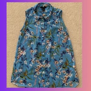 Blue Floral Tank 🤩